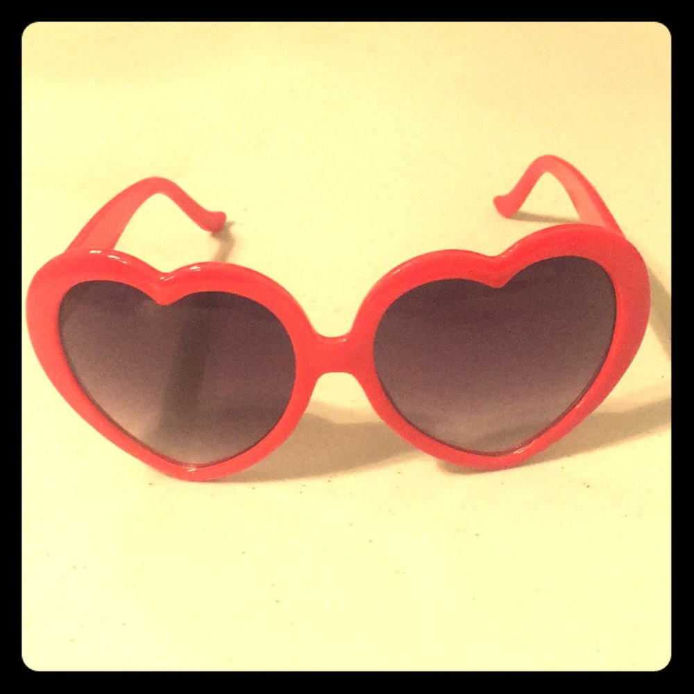 Lolita Heart Sunglasses - Red